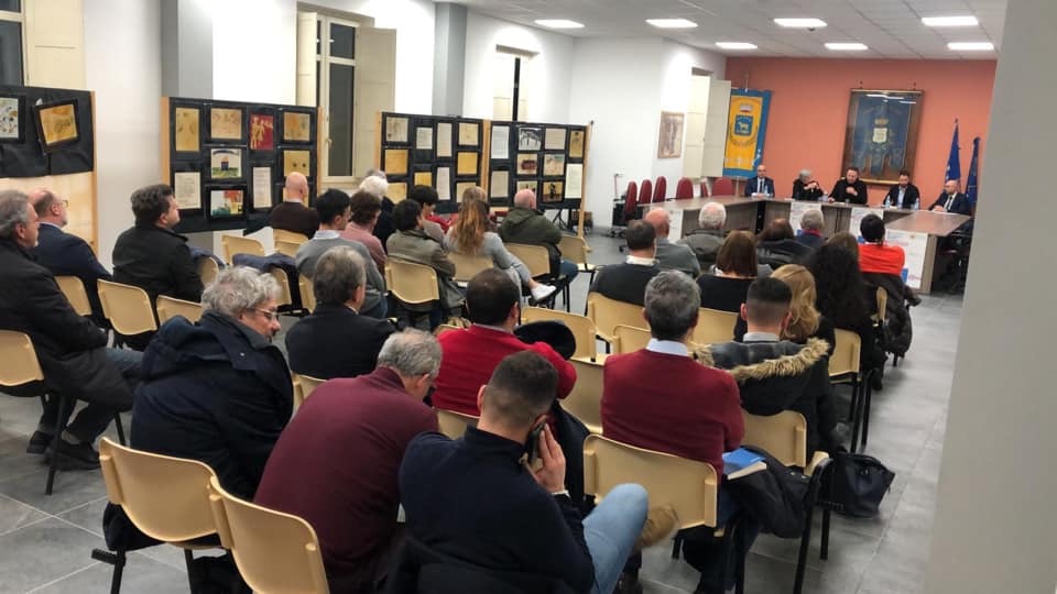 "La Campania dei Partiti . Stato Centrale e poteri locali"