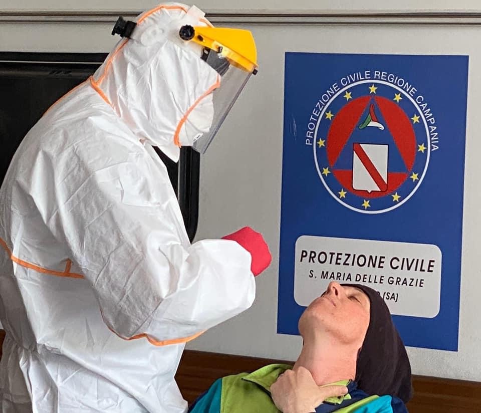 Centinaia di tamponi per operatori sovraesposti