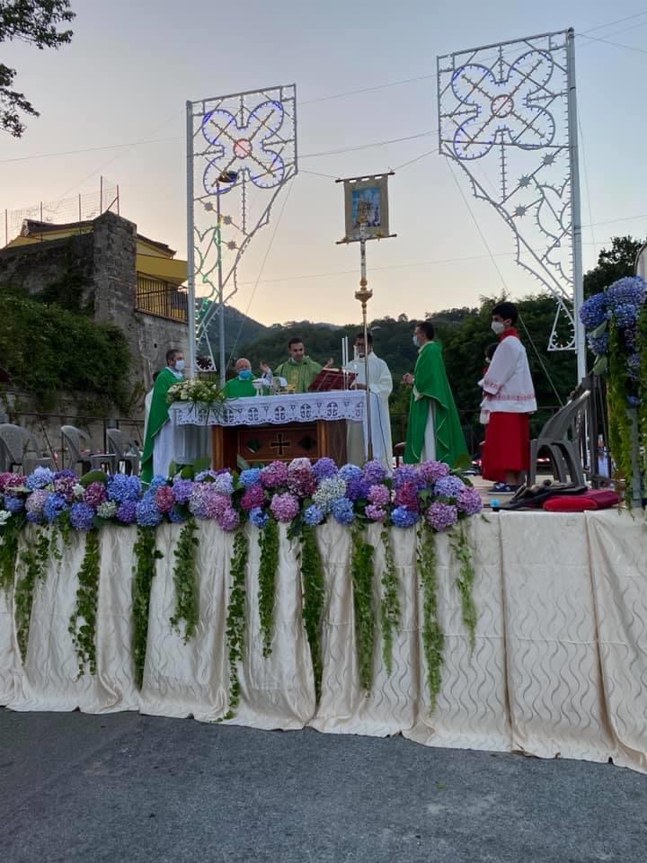 Alzata del panno di San Nicola