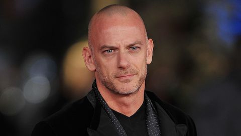 Rinviato l’appuntamento con Filippo Nigro