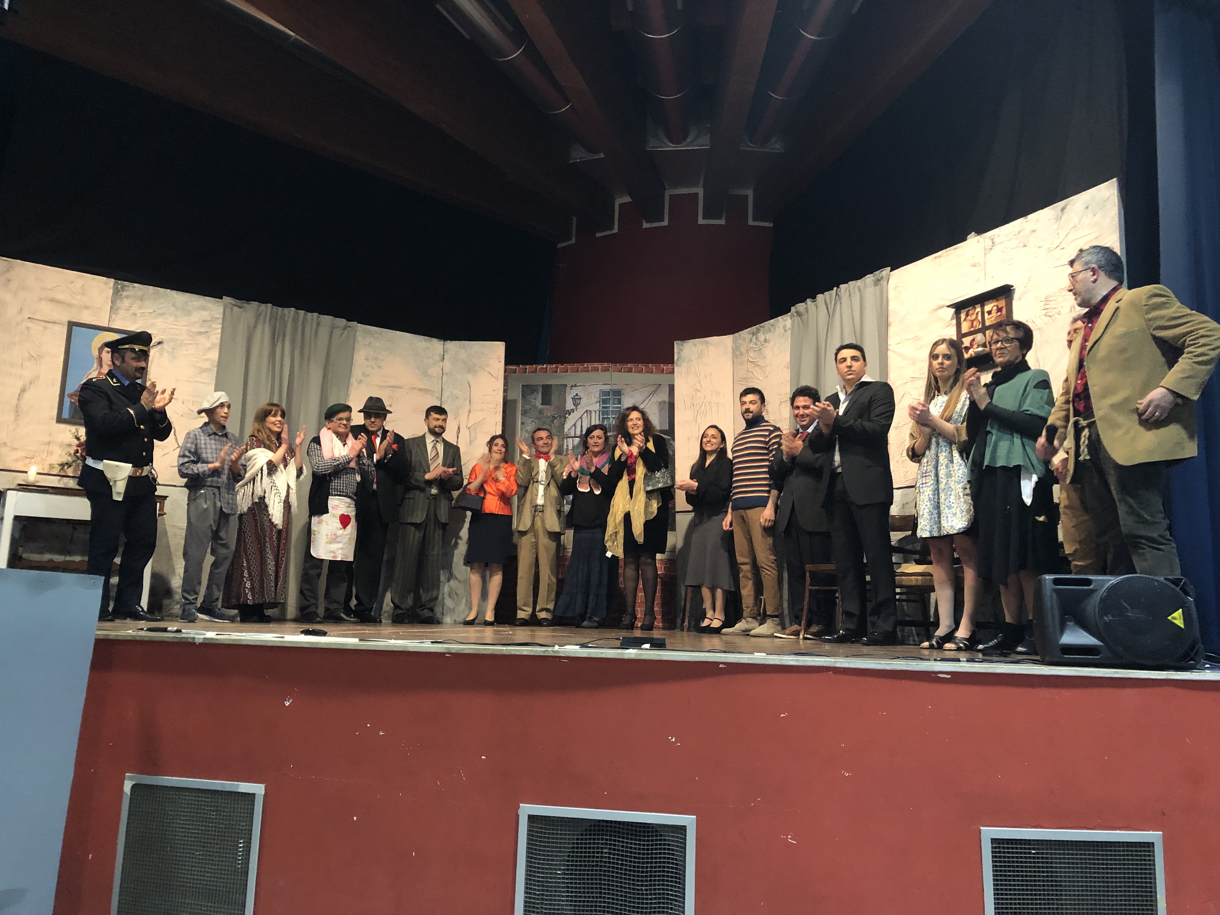 "E denare fanno venì 'a vista 'e cecate"